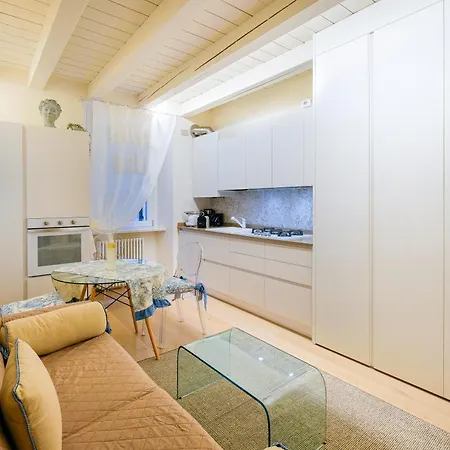 Cello Apartment *